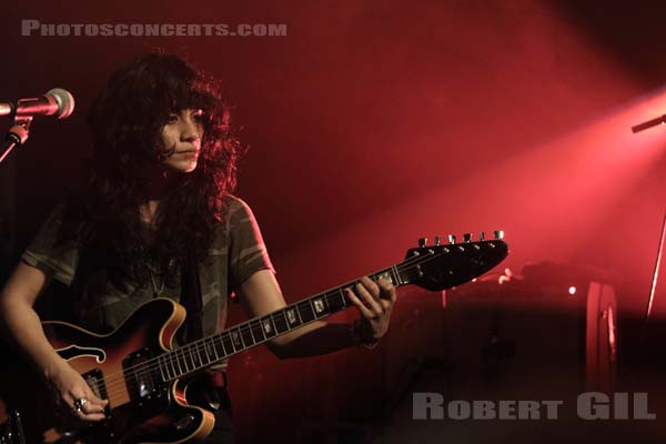 L.A. WITCH - 2017-03-04 - PARIS - Trabendo - 